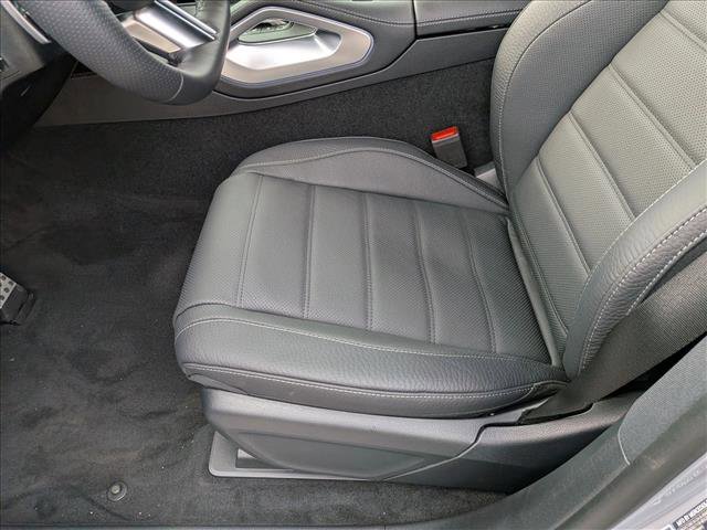 New 2026 Mercedes-Benz GLS 580 4MATIC image 4