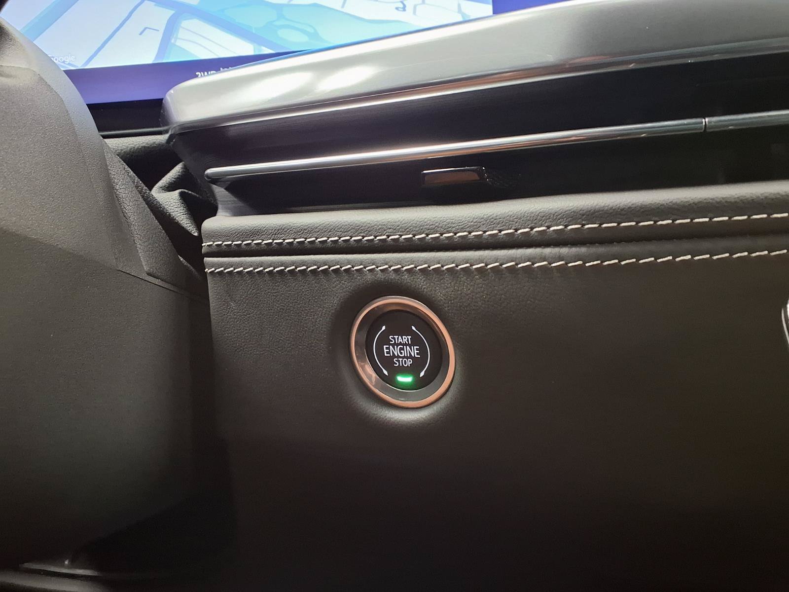 Certified 2026 Cadillac Escalade Platinum Sport w/ LPO, ONYX Package AWD/4WD image 30