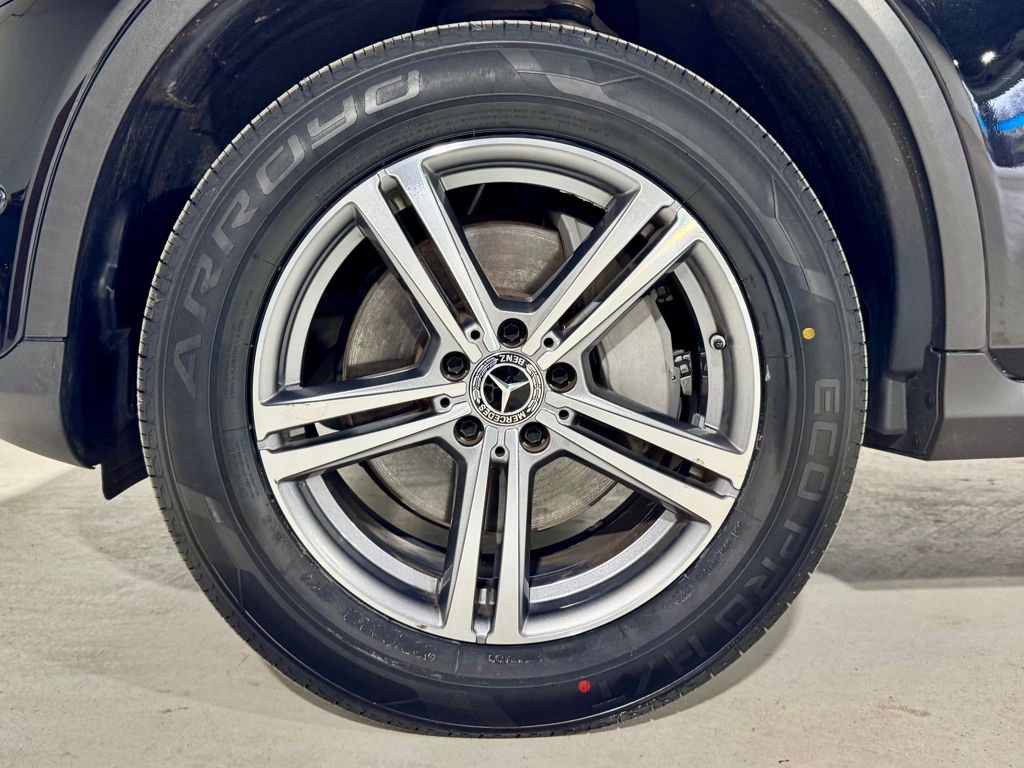 Used 2021 Mercedes-Benz GLC 300 4MATIC image 33