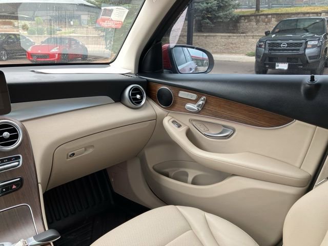 Used 2022 Mercedes-Benz GLC 300 4MATIC image 18