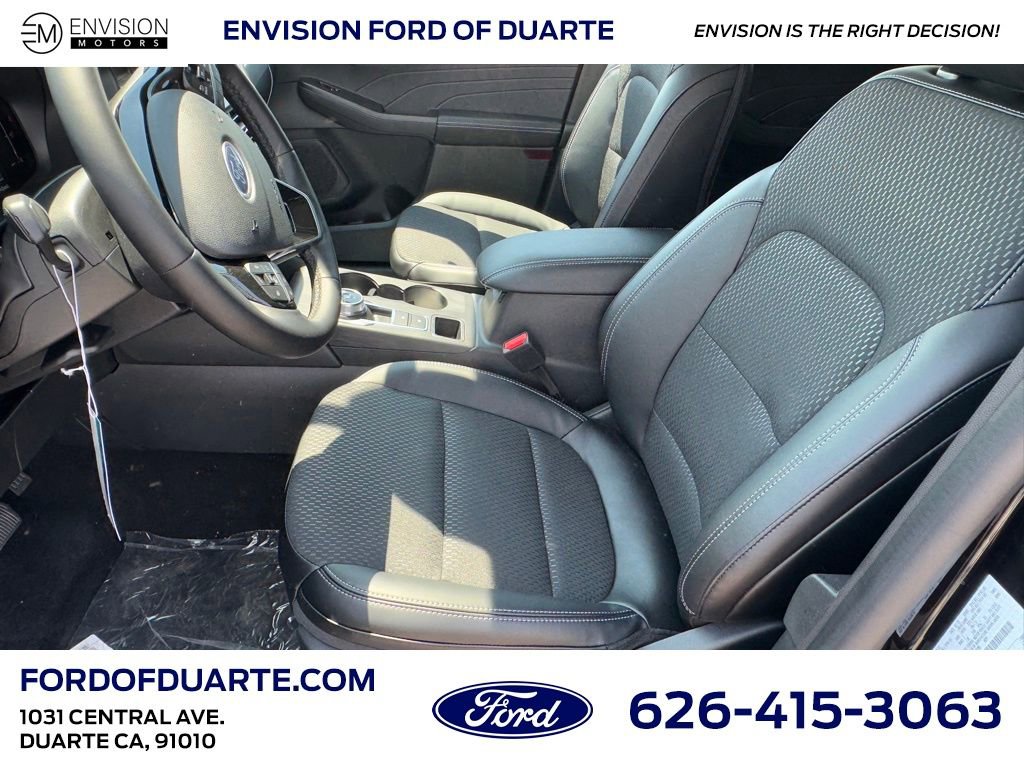 New 2025 Ford Escape SE image 19