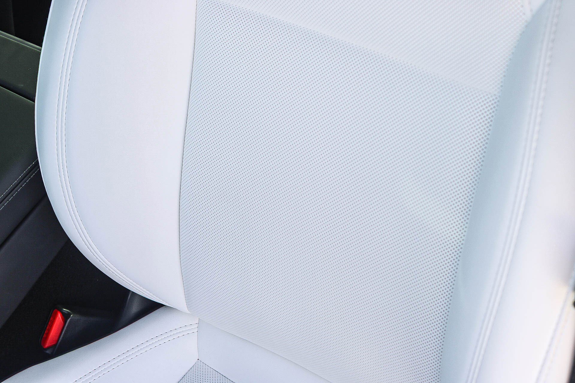 Used 2025 Tesla Model 3 Long Range image 23