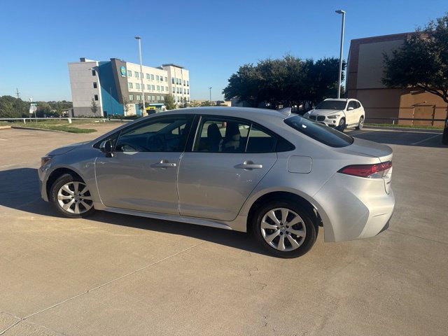 Used 2024 Toyota Corolla LE FWD image 6