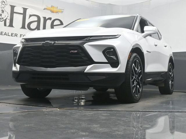 Used 2023 Chevrolet Blazer RS w/ Driver Confidence II Package image 4