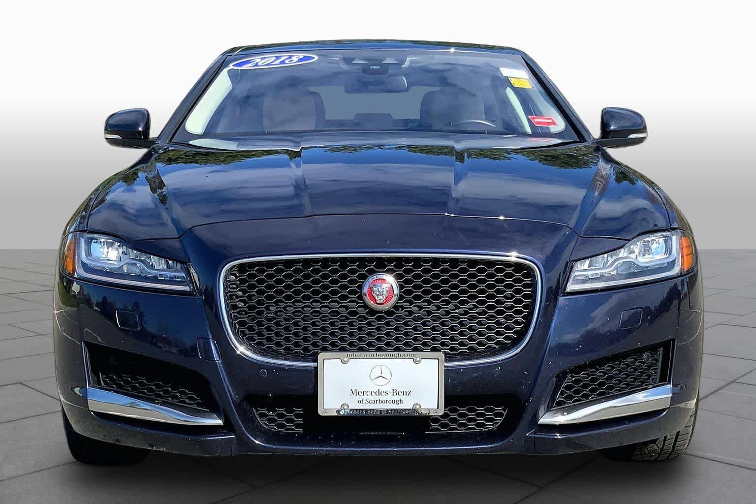 Used 2018 Jaguar XF Prestige AWD/4WD image 4