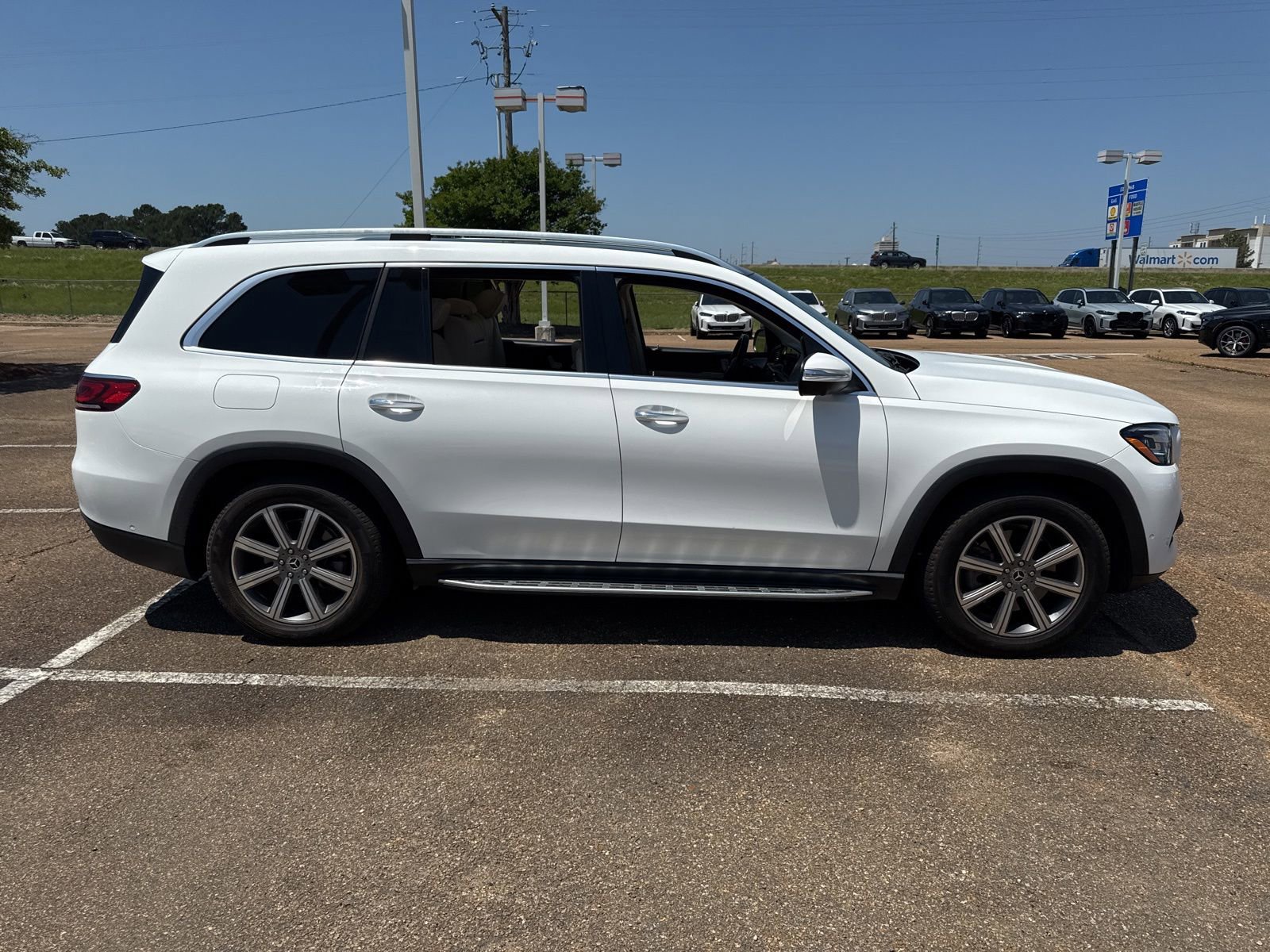 Used 2021 Mercedes-Benz GLS 450 4MATIC image 4