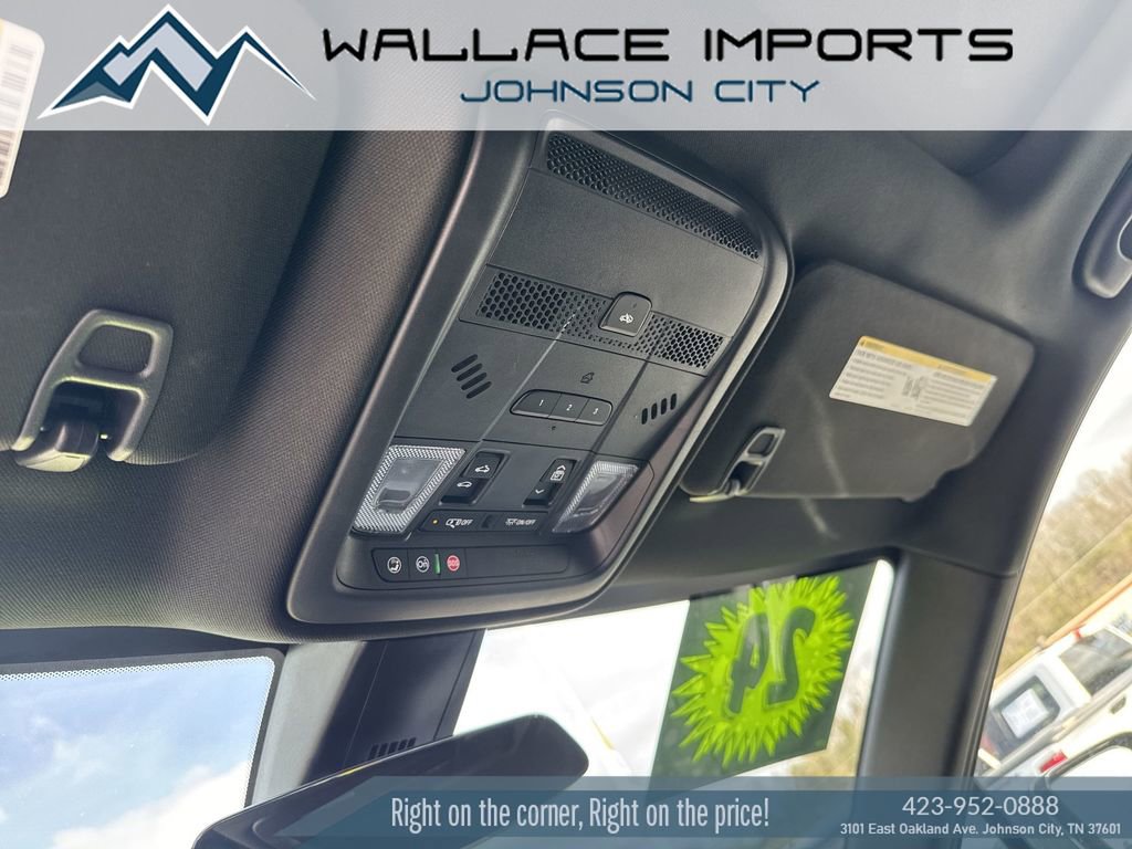 Used 2024 Cadillac XT5 Premium Luxury image 16