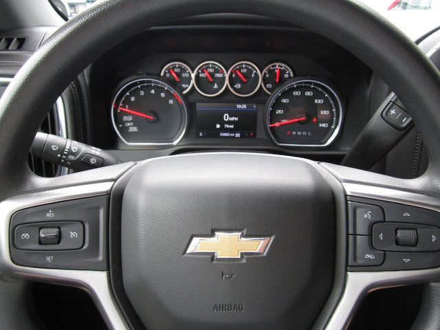Used 2020 Chevrolet Silverado 1500 LT w/ LT Value Package AWD/4WD image 15