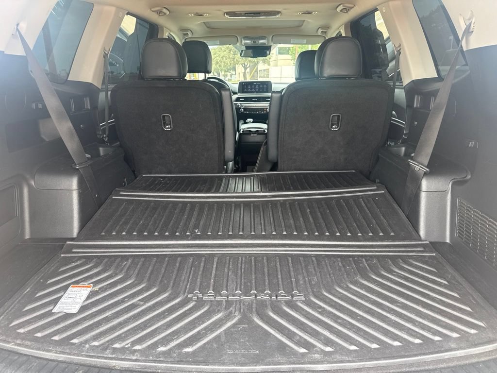 Used 2022 Kia Telluride EX w/ EX Premium Package FWD image 14