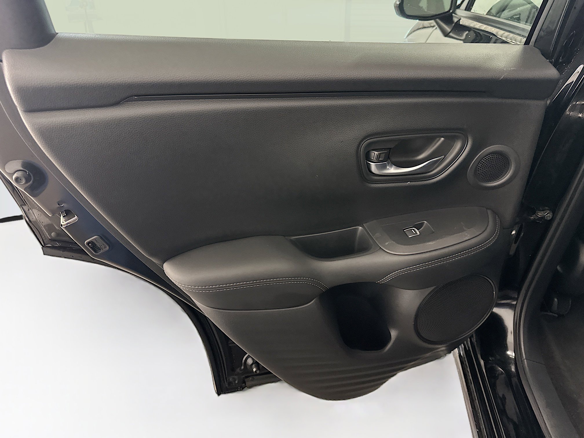 Used 2025 Honda HR-V EX-L image 27