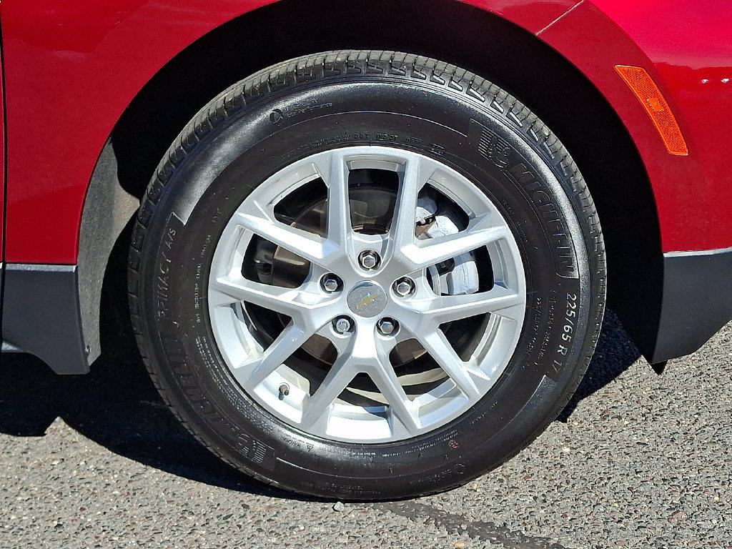 Certified 2024 Chevrolet Equinox LT FWD image 11
