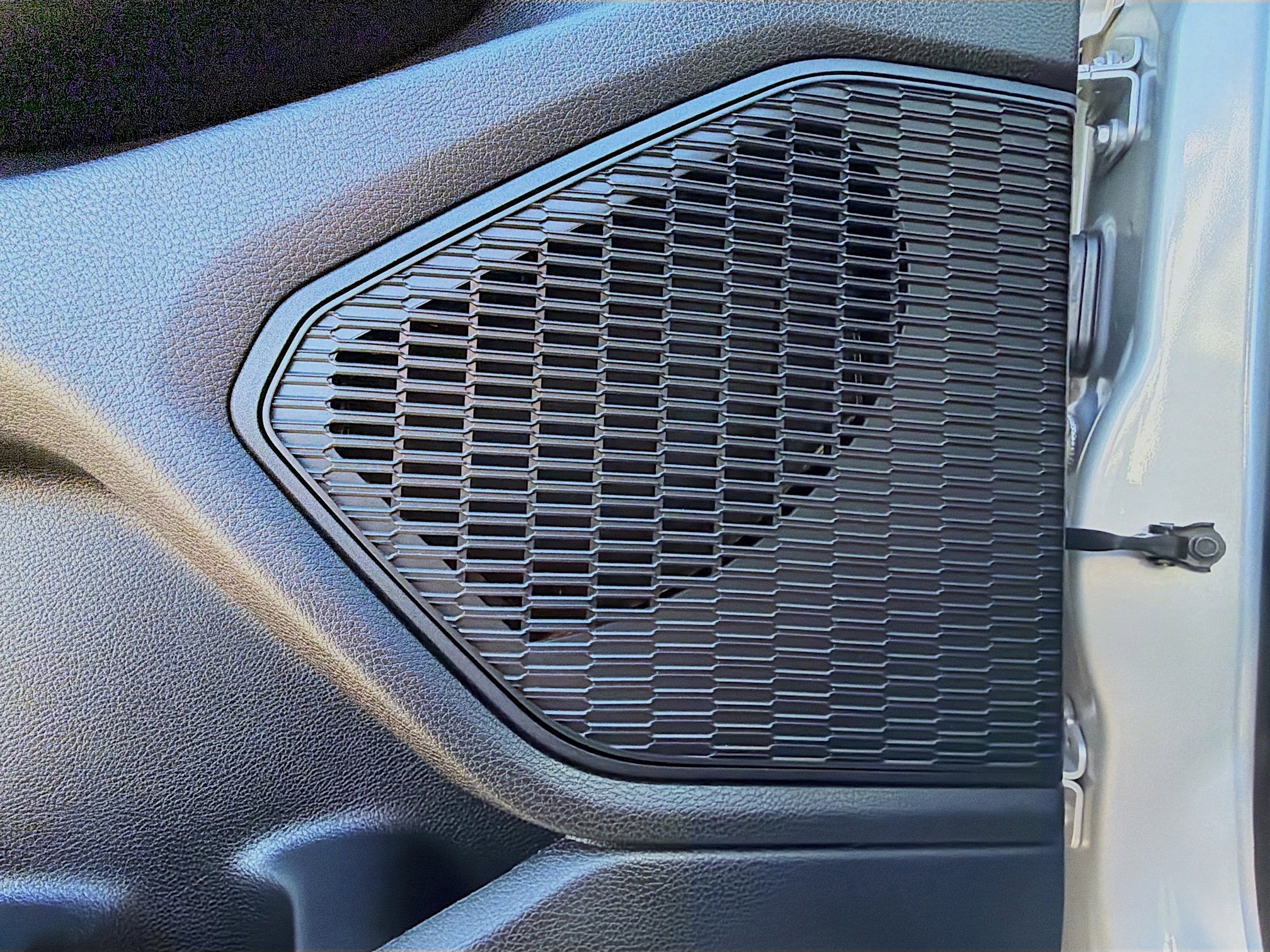 Used 2023 Jeep Grand Cherokee L Laredo image 24