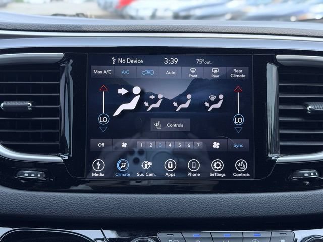 Used 2020 Chrysler Pacifica Touring-L w/ Advanced Safetytec Group AWD/4WD image 52