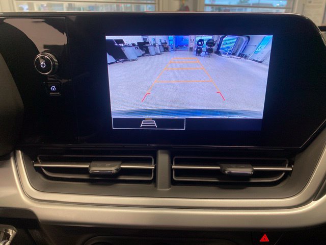 New 2026 Chevrolet Trax LS w/ LS Convenience Package FWD image 17