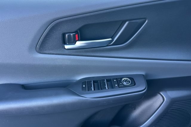 Used 2023 Toyota Prius XLE FWD image 12