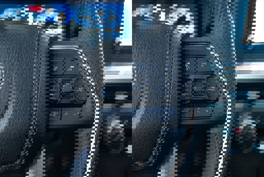 Certified 2025 Toyota Tacoma TRD Off-Road image 22