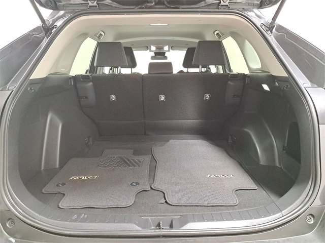 Used 2024 Toyota RAV4 LE image 10