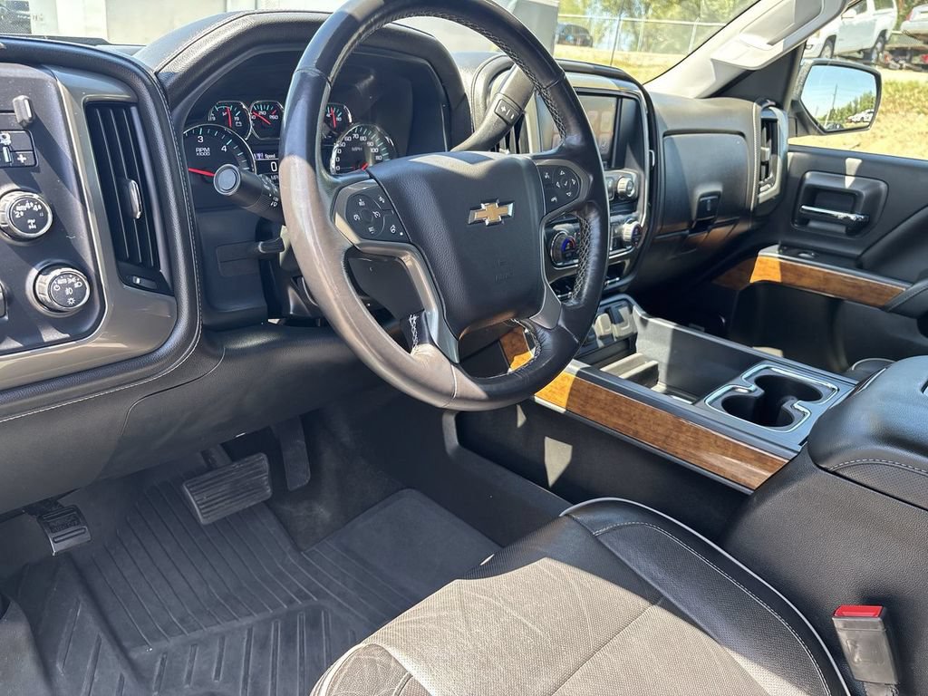 Used 2017 Chevrolet Silverado 1500 High Country w/ High Desert Package AWD/4WD image 13
