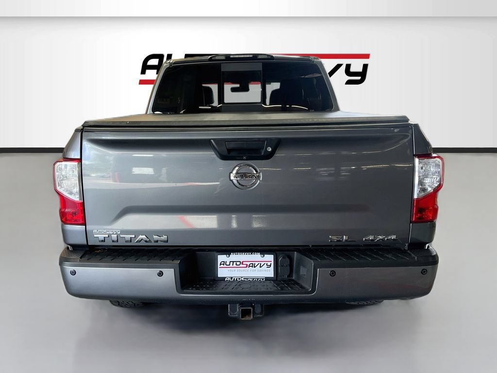 Used 2018 Nissan Titan SL AWD/4WD image 6