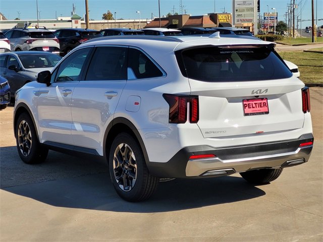 New 2026 Kia Sorento S image 3
