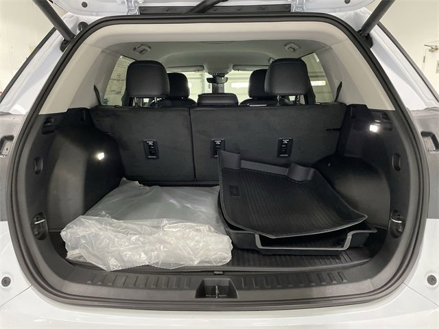 New 2026 GMC Terrain Denali w/ LPO, Floor Liner Package image 15