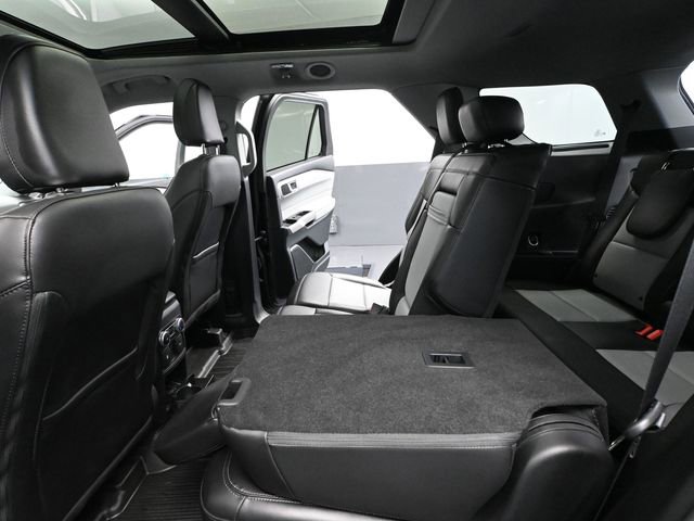 Used 2024 Ford Explorer XLT w/ XLT Sport Appearance Package image 47