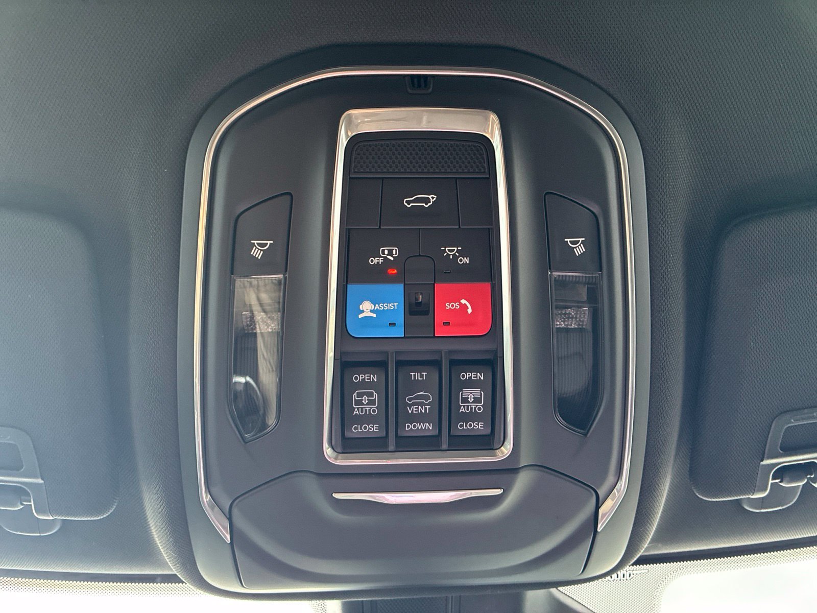 New 2027 Jeep Grand Cherokee Limited AWD/4WD image 32