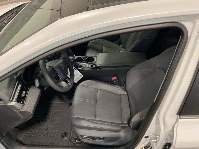 New 2026 Toyota Camry Hybrid image 11