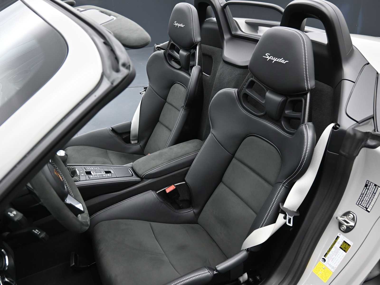 Certified 2023 Porsche 718 Boxster Spyder image 8