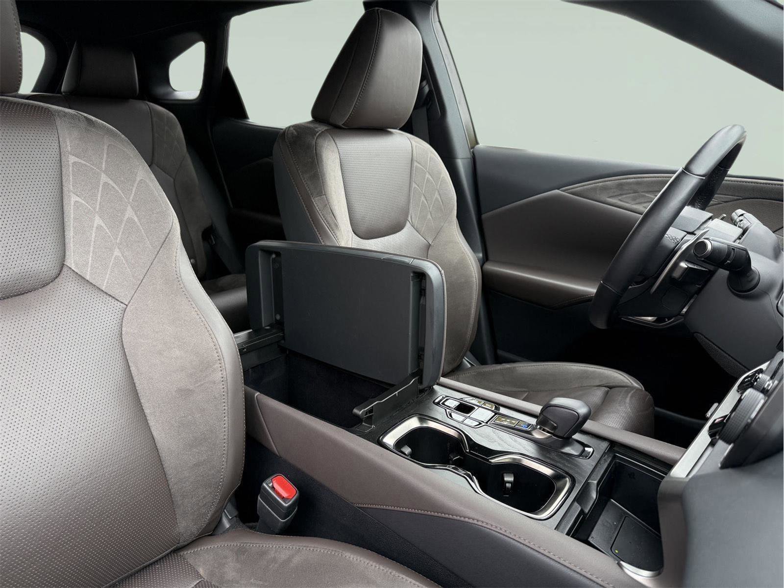 Certified 2025 Lexus RX 450h AWD w/ Convenience Package image 27