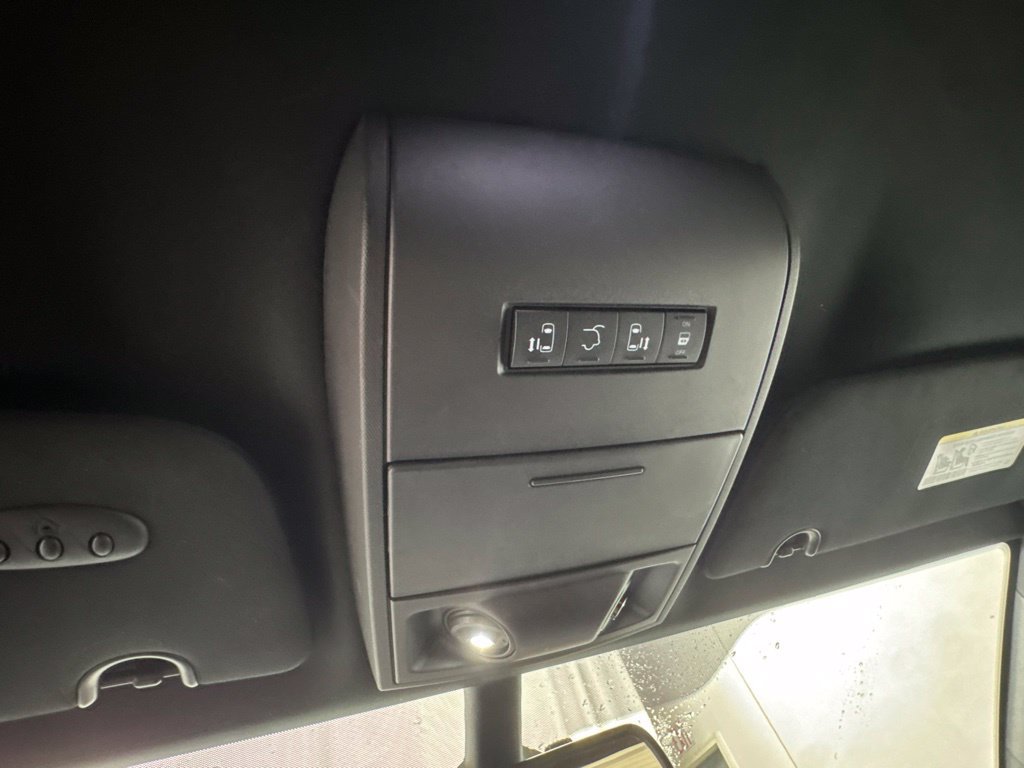 Used 2019 Dodge Grand Caravan GT w/ Safety Sphere Group FWD image 26