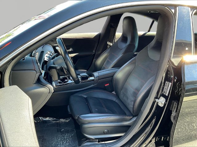 Used 2023 Mercedes-Benz CLA 250 4MATIC image 23