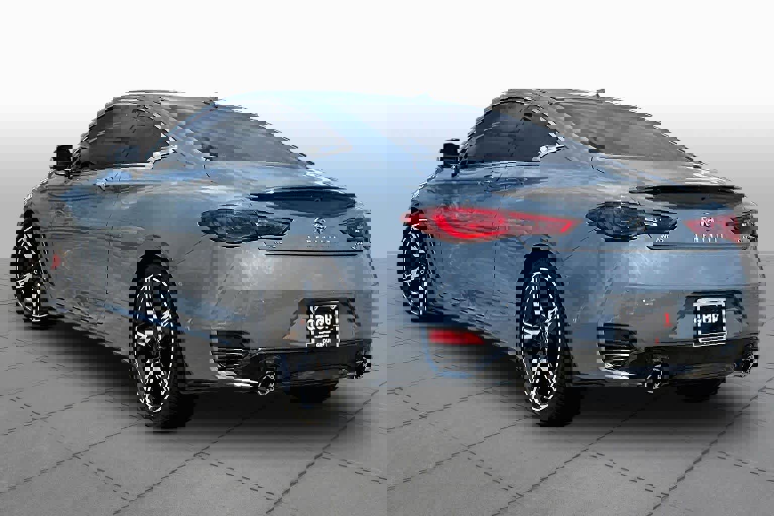 Used 2022 INFINITI Q60 Red Sport 400 w/ Carbon Fiber Package image 11