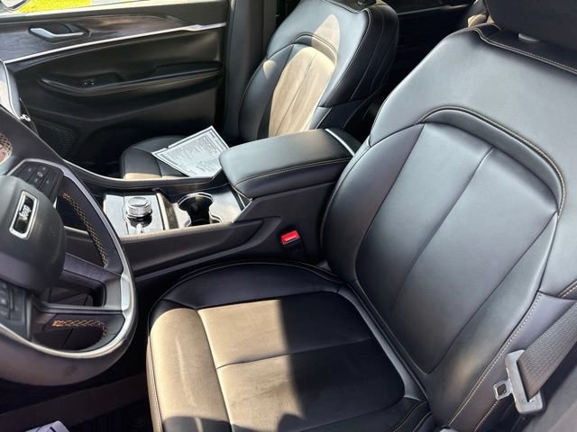 New 2026 Jeep Grand Cherokee L Limited AWD/4WD image 18