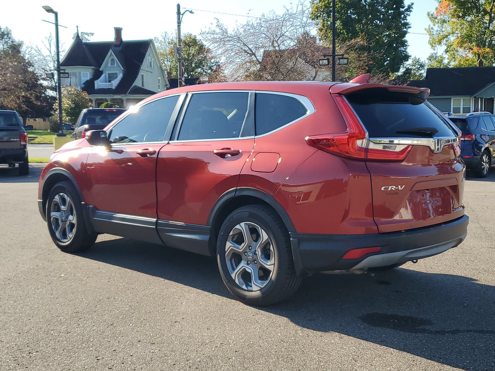 Used 2017 Honda CR-V EX-L image 5