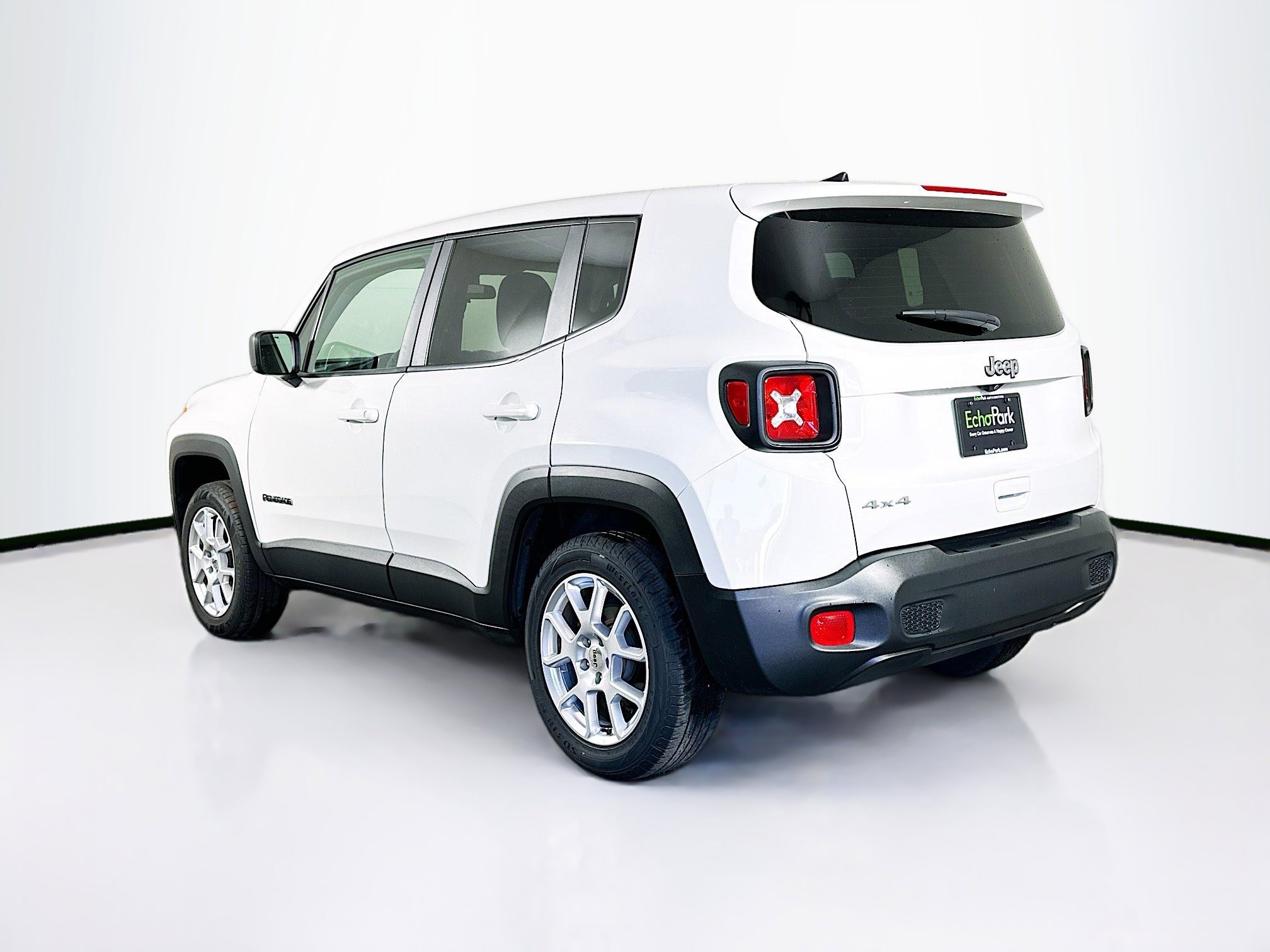 Used 2023 Jeep Renegade Latitude image 5
