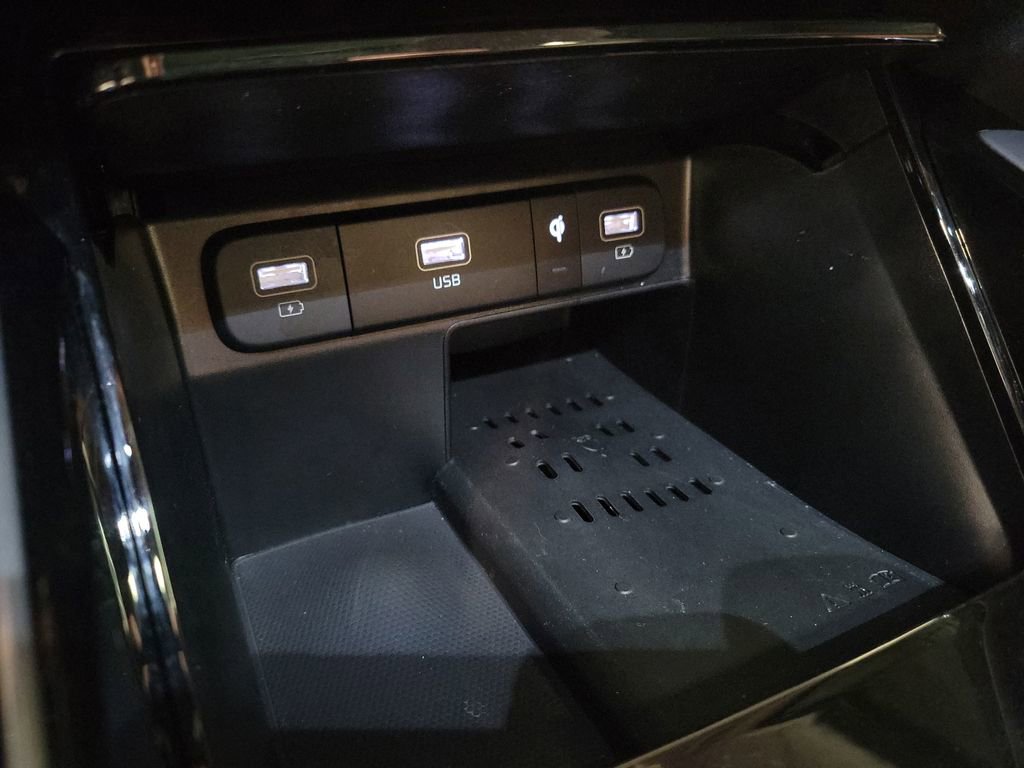 Used 2023 Kia Sorento SX Prestige image 16