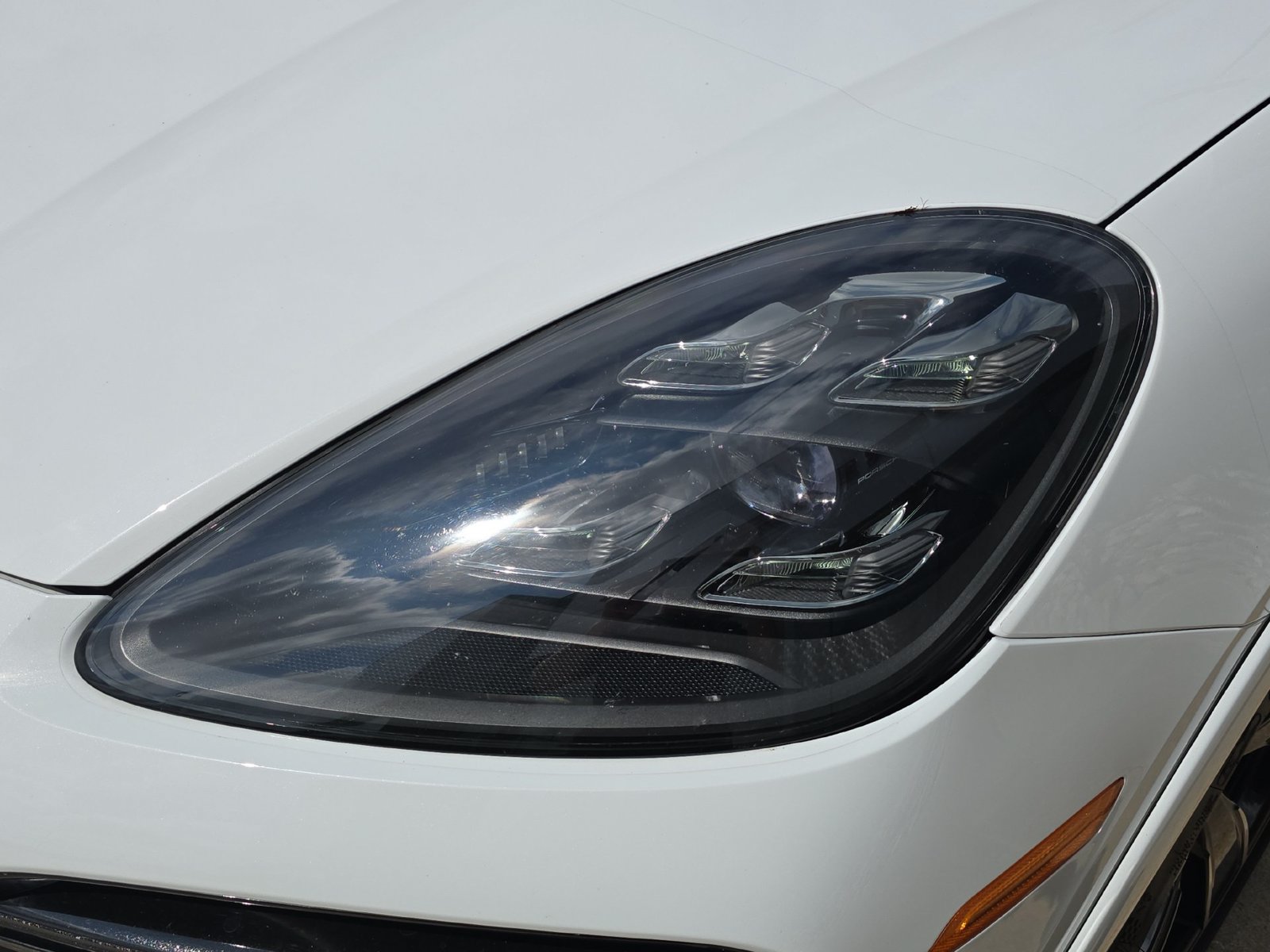 Used 2020 Porsche Cayenne Turbo AWD/4WD image 12