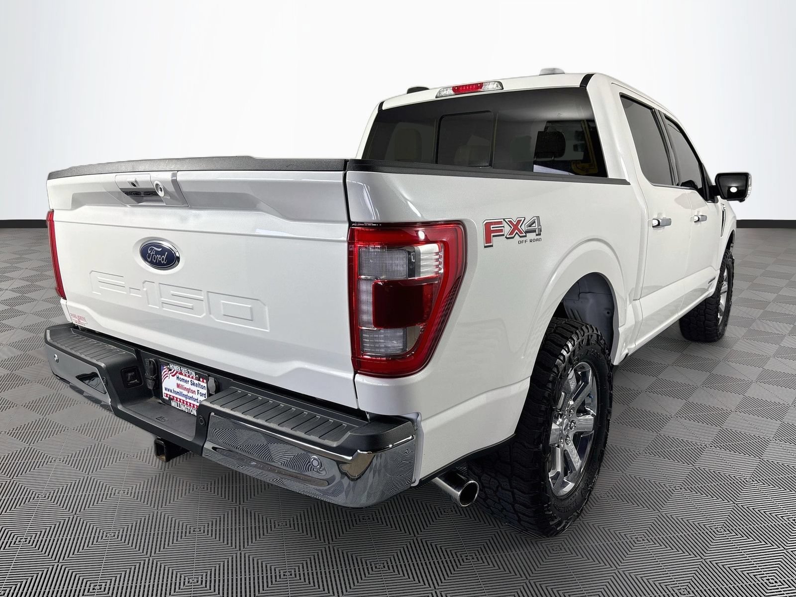 Used 2023 Ford F150 Lariat w/ Max Trailer Tow Package AWD/4WD image 7