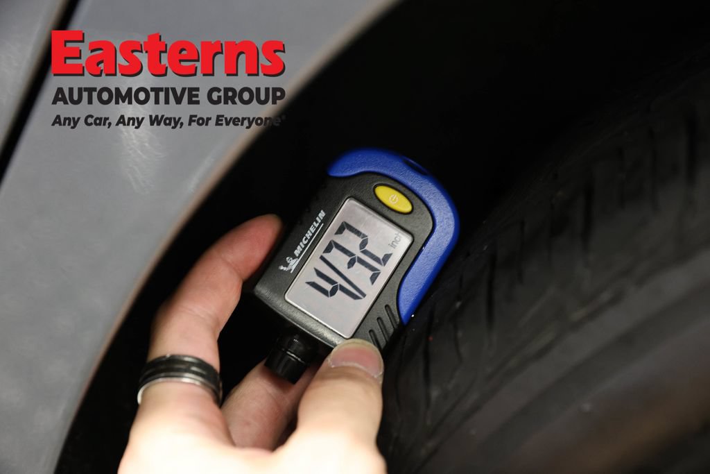 Used 2025 Volkswagen Jetta SE FWD image 26