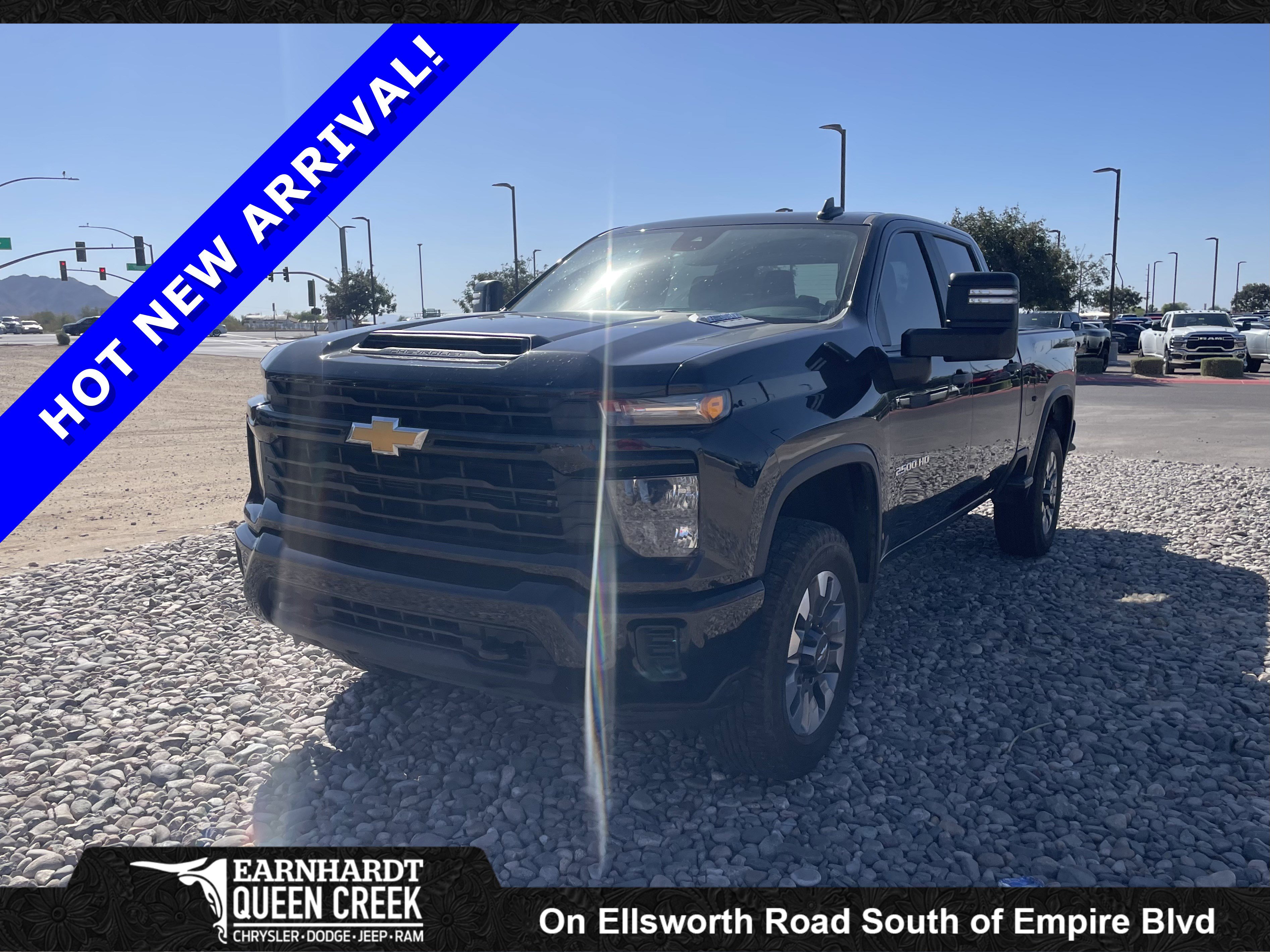 Used 2024 Chevrolet Silverado 2500 Custom w/ Custom Value Package AWD/4WD image 1