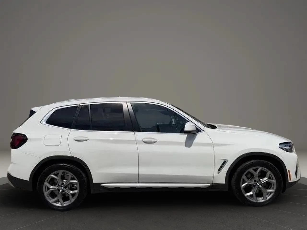 Used 2022 BMW X3 xDrive30i w/ Premium Package 2 AWD/4WD image 8