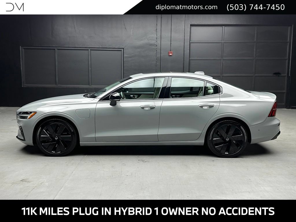 Used 2024 Volvo S60 T8 Plus w/ Climate Package AWD/4WD image 4