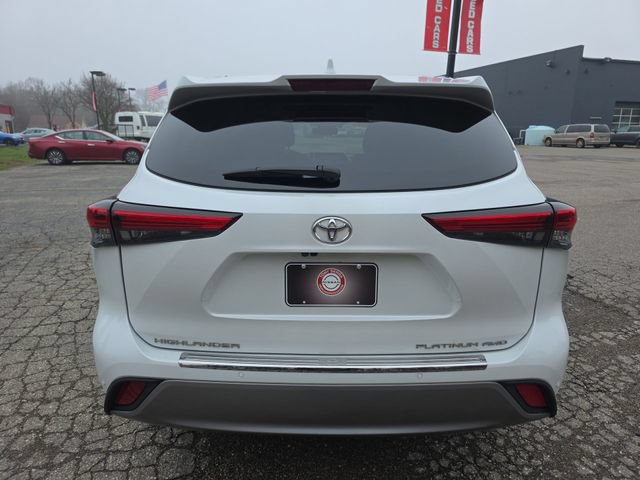 Used 2023 Toyota Highlander Platinum AWD/4WD image 25