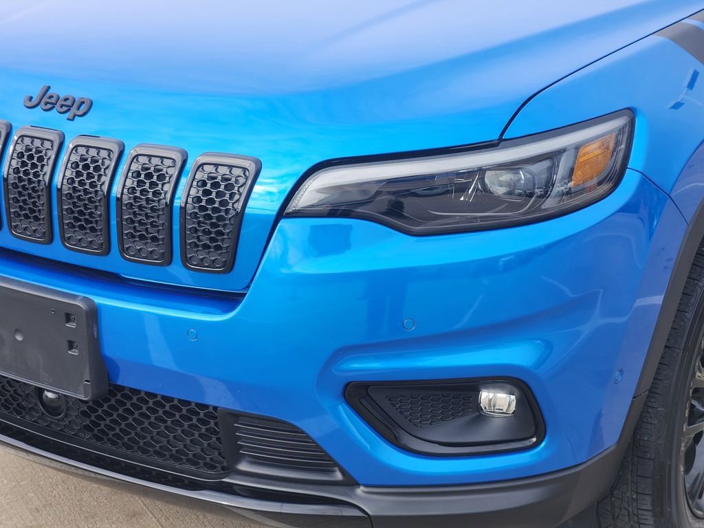 Used 2023 Jeep Cherokee Altitude Lux image 10
