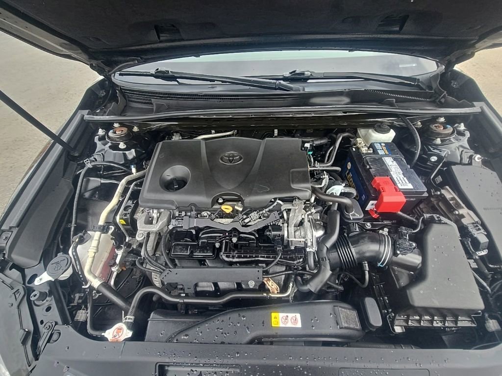 Used 2020 Toyota Camry SE image 6