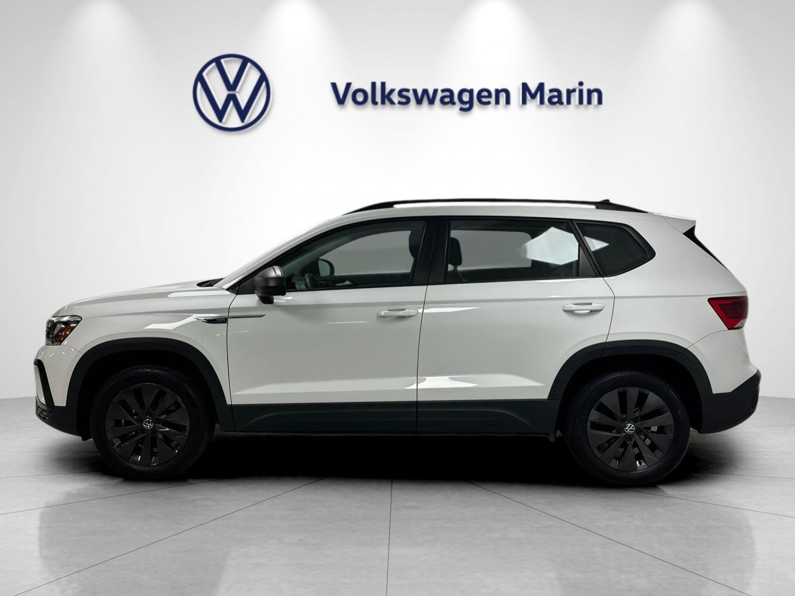 Used 2023 Volkswagen Taos S FWD image 2