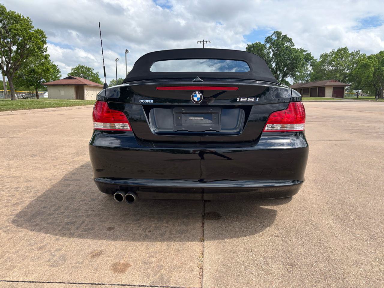 Used 2009 BMW 128i Convertible RWD image 38