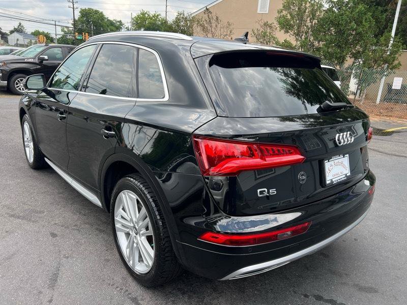 Used 2019 Audi Q5 2.0T Premium Plus w/ Premium Plus Package AWD/4WD image 4