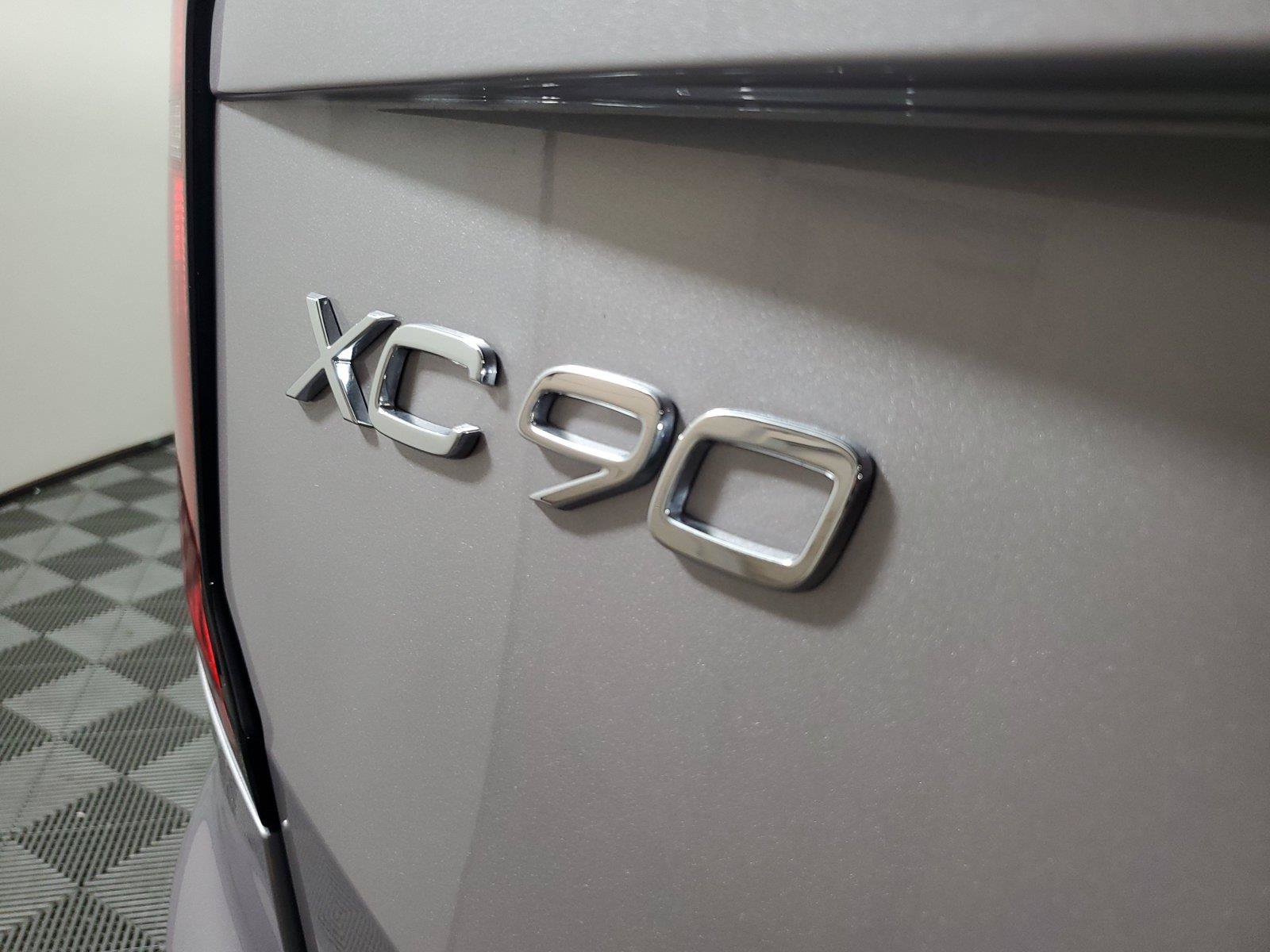 Certified 2026 Volvo XC90 B6 Plus w/ Protection Package Premier AWD/4WD image 8
